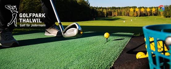 Driving Range mit Bällen und Schläger