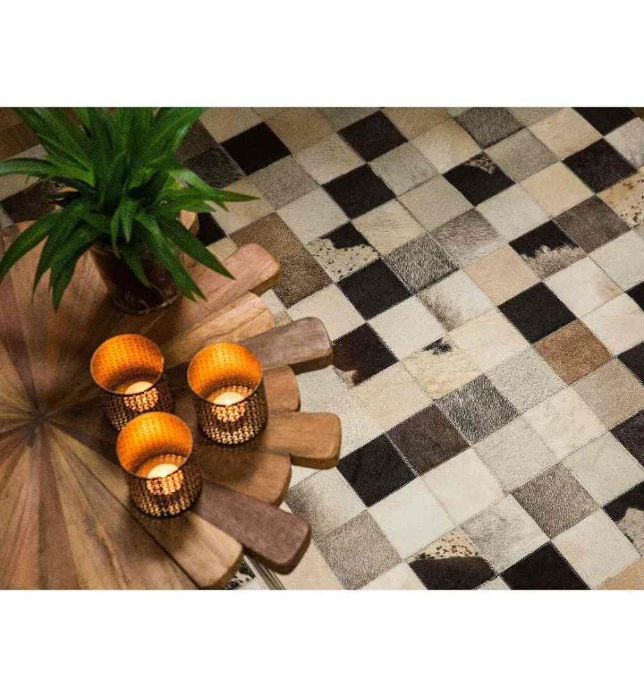 Tapis Rectangulaire Beige Noir et Marron en Cuir d'Agneau Patchwork pour Intérieur au Style Moderne 80 x 150 cm