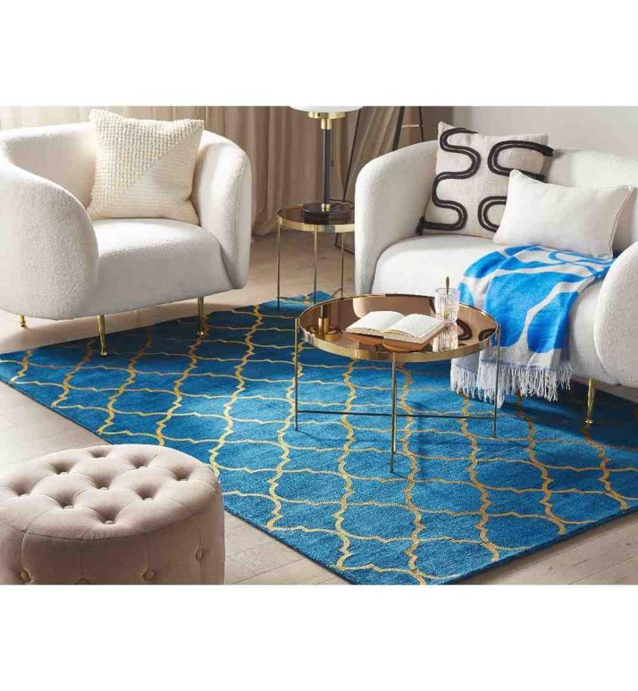 Tapis Rectangulaire en Viscose Effet Soie Bleu Foncé 140 x 200 cm avec Motif Marocain Treillis Dorés Idéal pour Salon Glamour et Vintage