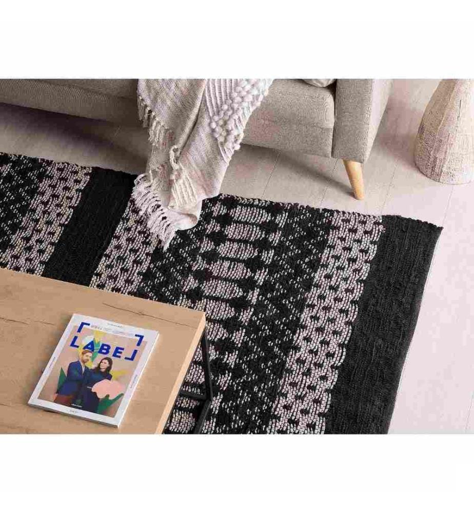 Tapis Rectangulaire Beige et Noir en Cuir Tressé pour Intérieur au Style Scandinave 140 x 200 cm