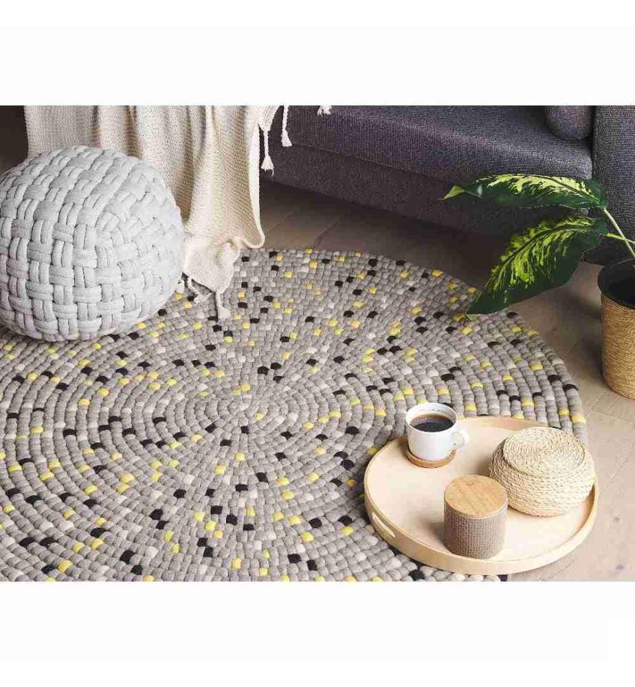 Tapis Rond 140 cm en Boules de Laine Feutrée Gris Clair Ajout Parfait pour tout Salon ou Chambre Rétro et Moderne