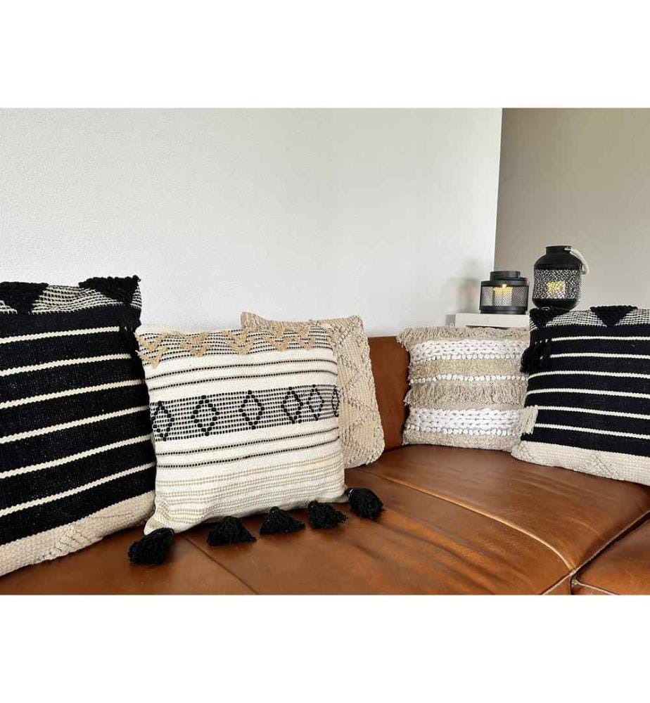 Coussin Décoratif de Style Boho 45 x 45 cm en Coton Beige et Noir Pour Déco Intérieur Salon ou Chambre