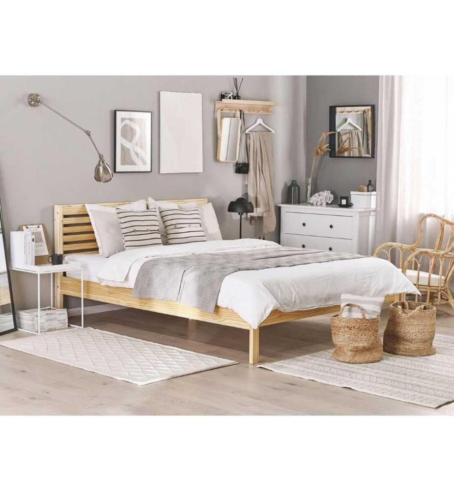 Lit Double en Bois Clair 180 x 200 cm Elégant de Style Minimaliste avec Touche Scandinave pour Chambre Moderne ou Contemporaine