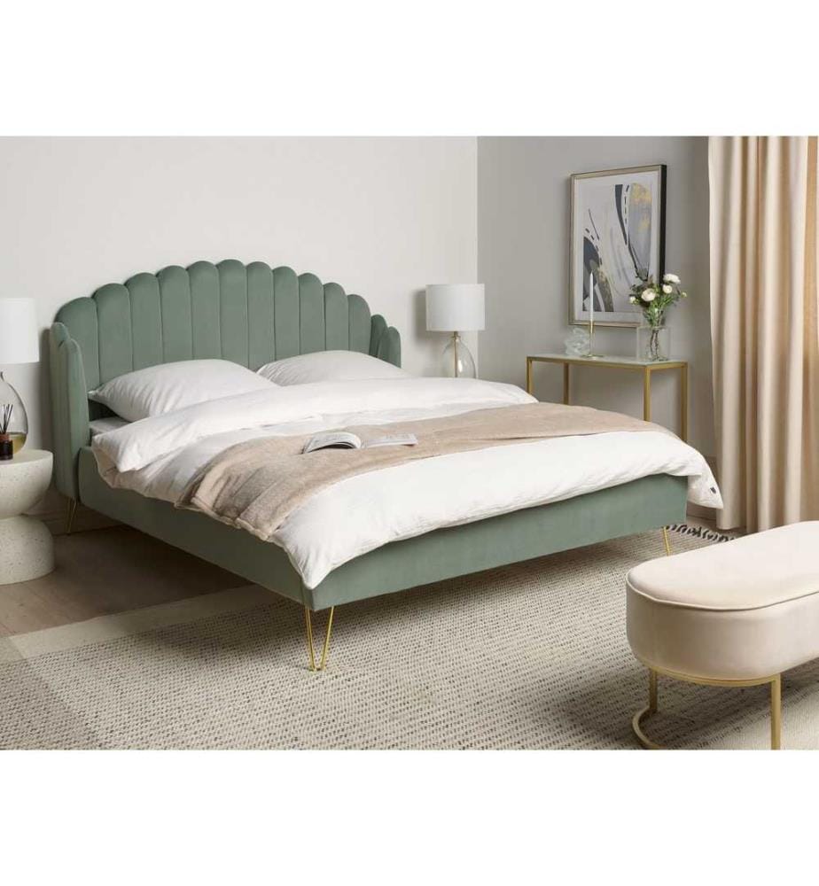 Lit Double Gris en Tissu Velours avec Sommier à Lattes 160 x 200 cm avec Tête de Lit Rembourrée en Coquillage Chambre Rétro Moderne