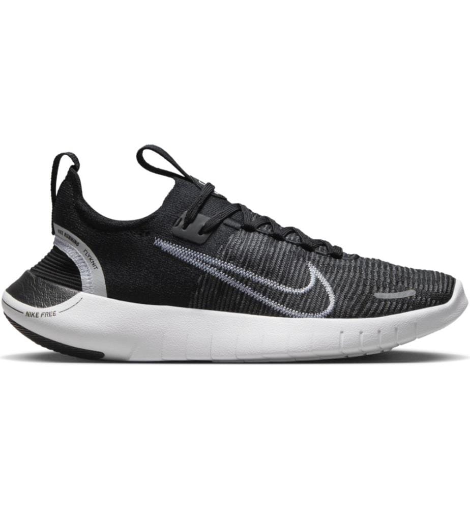 Baskets Free RN NN - Noir et Blanc