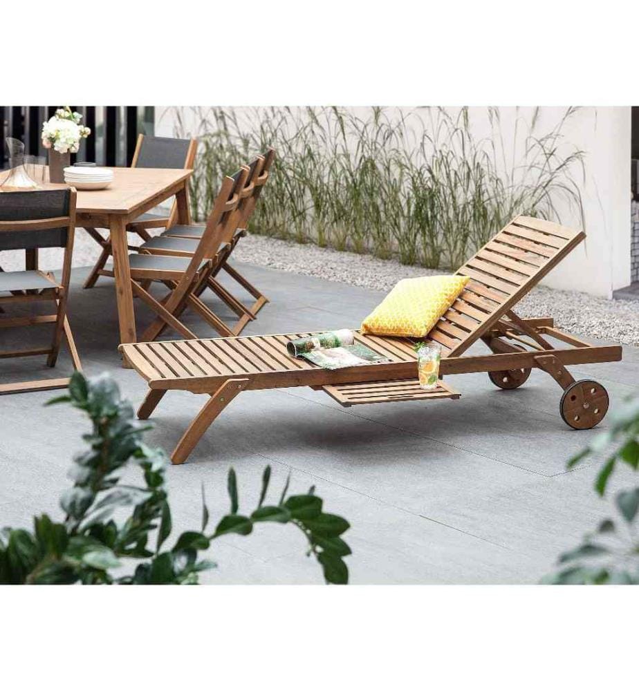 Transat Bain de Soleil à Dossier Inclinable en Bois d'Acacia Aspect Naturel Design Intemporel pour Jardin ou Terrasse Méditerranéene