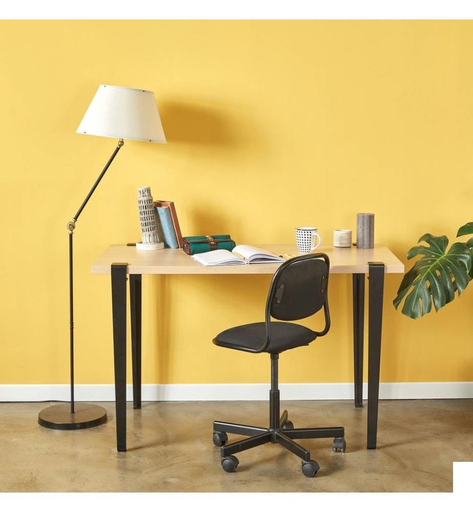 Bureau d'étude, bois noir, panneau de particules mélaminé