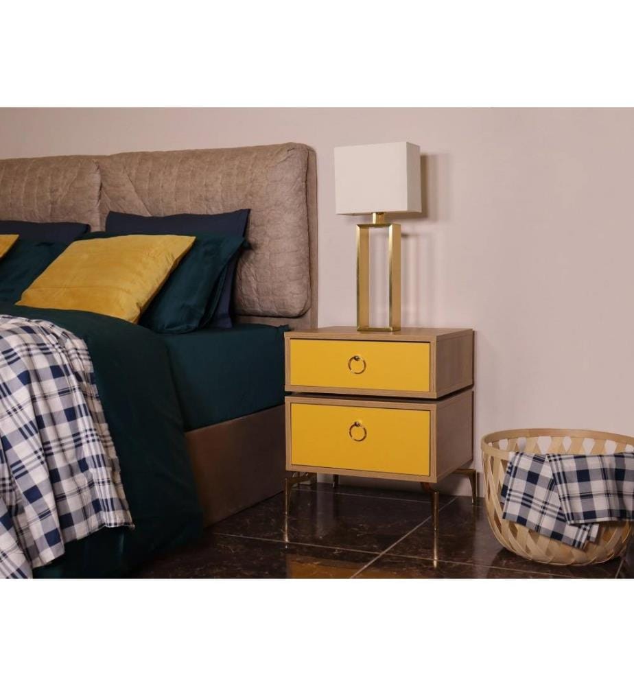 Table de nuit, chêne jaune, panneau de particules mélaminé