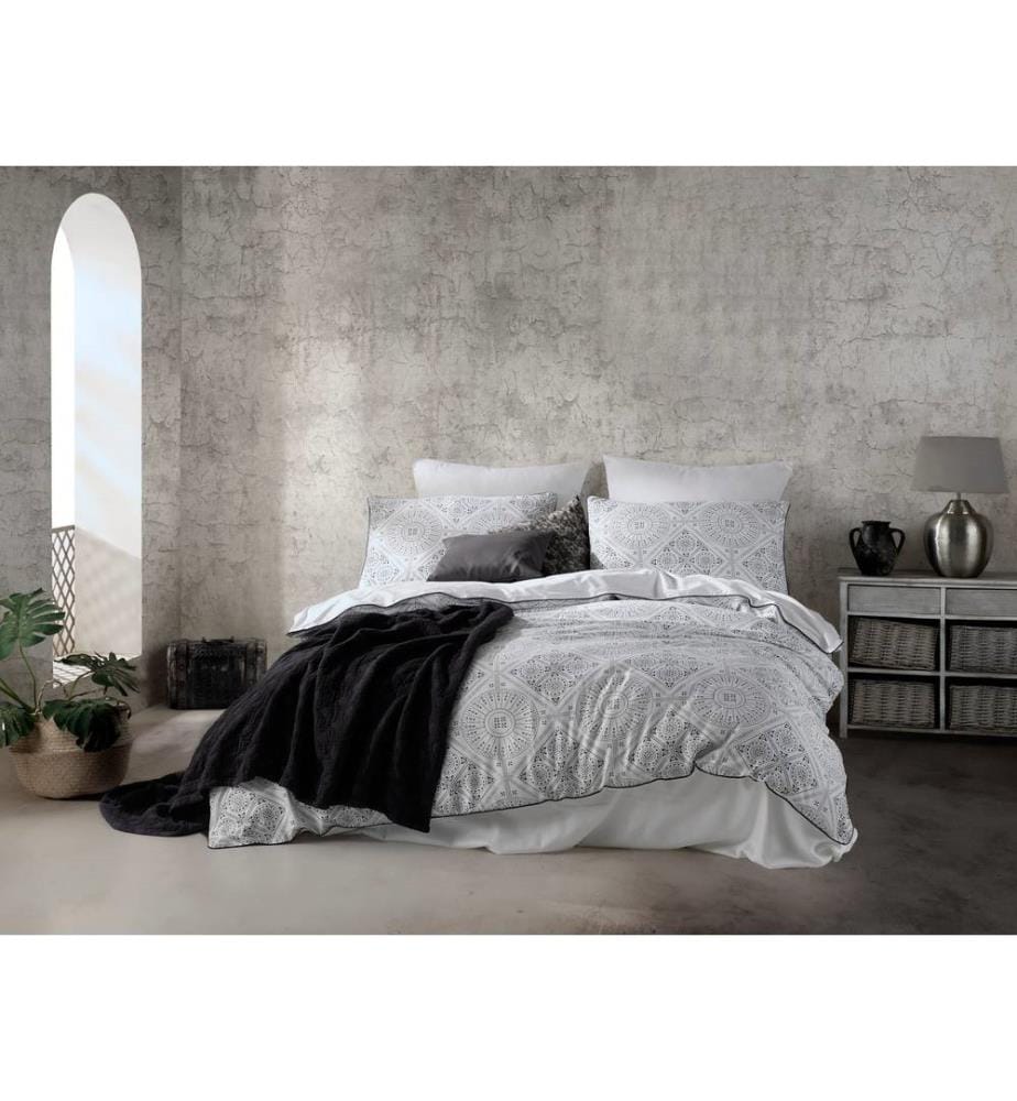 Satin King Quilt Cover Set , White, Black, 100% Cotton Satin