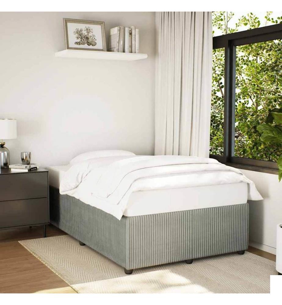 Cadre de lit sans matelas gris clair 120x190 cm velours