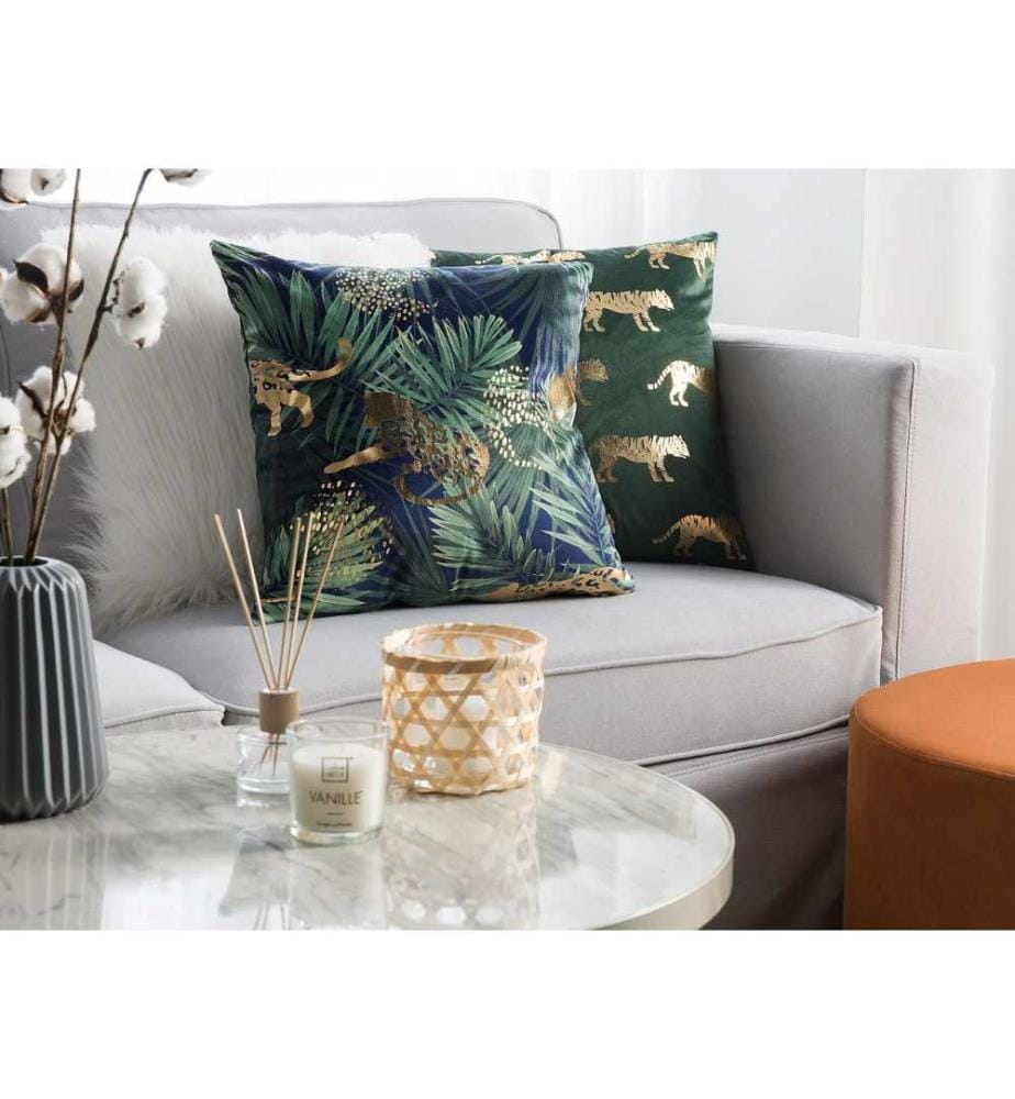 Lot 2 Coussins Décoratifs Vert Foncé 45 x 45 cm avec Motif Tropical et Léopard Doré pour Salon ou Chambre au Style Moderne ou Glamour