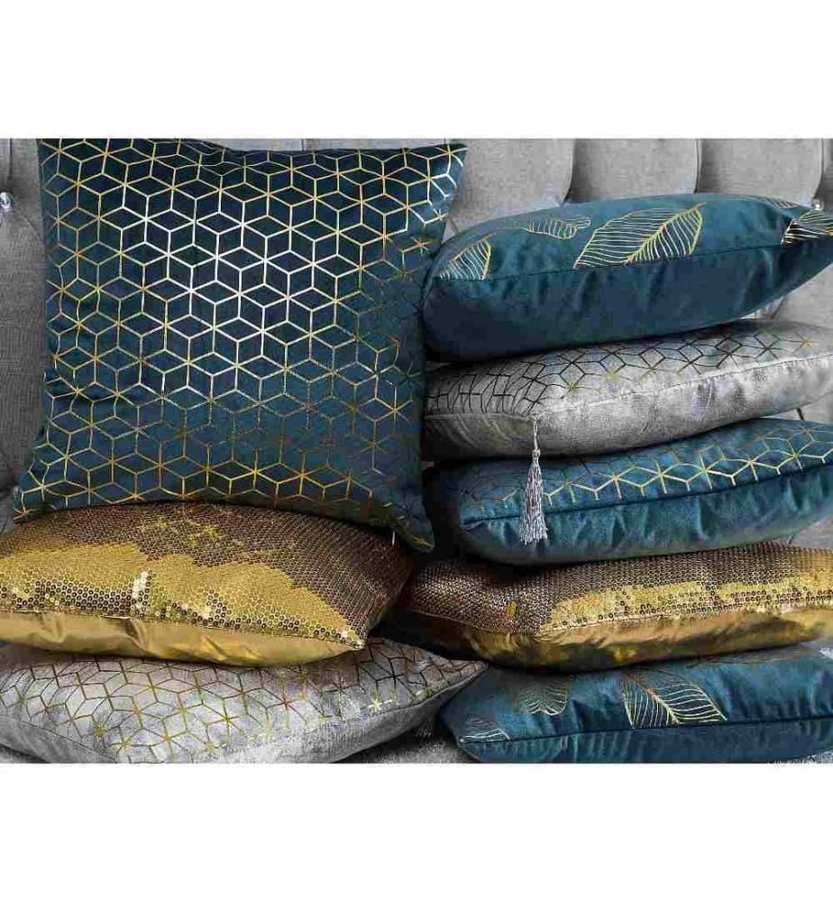 Lot de 2 Coussins Décoratifs 45 x 45 cm en Tissu Argenté avec Motif Géométrique Doré et Pompons pour Style Glamour Scandinave ou Boho