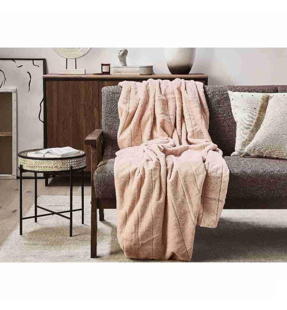Plaid Couvre Lit Doublé 150 x 200 cm en Tissu Rose Clair Ultra Doux au Toucher Idéal pour Habiller un Canapé ou Comme Couverture