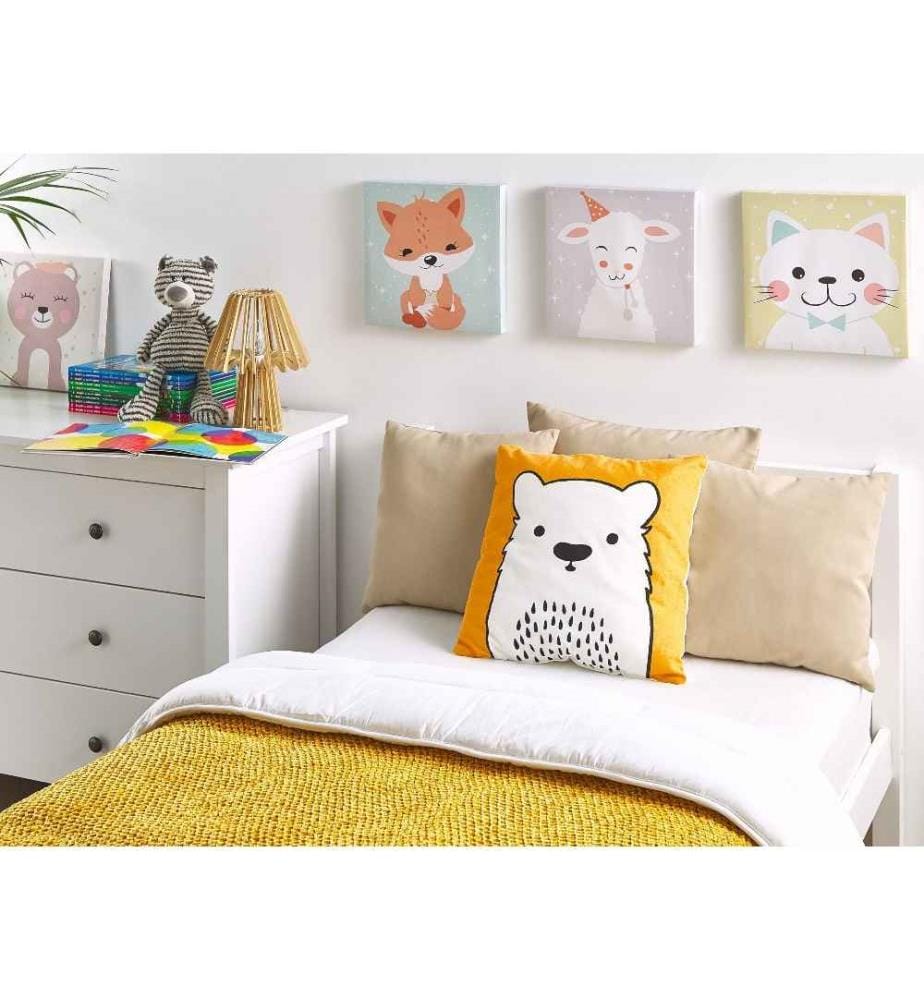 Lot de 2 Coussins Décoratifs Oranges et Blancs 45 x 45 cm en Coton avec Motif Ours pour Chambre d'Enfant de Style Moderne ou Scandinave