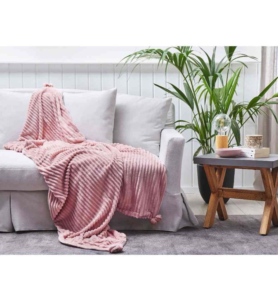 Plaid Douillet Décoratif Couvre Lit Rose 150x200 cm Idéal pour Habiller Fauteuil ou Canapé et pour Tout Intérieur Moderne et Scandinave