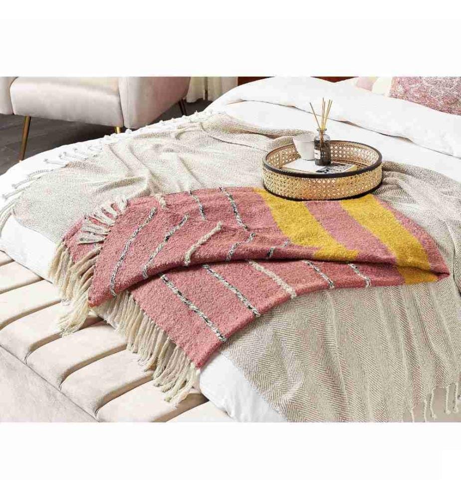 Couverture en Acrylique de Coton Rouge et Jaune 130 x 170 cm Motif Rayé Frange Style Bohème Salon Chambre à Coucher