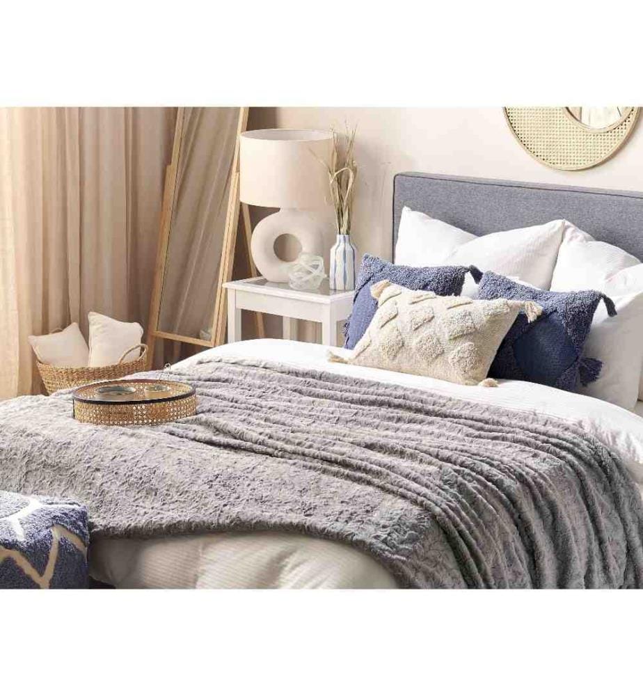 Couvre-Lit Gris en Polyester 200 x 220 cm Très Doux Fausse Fourrure pour Salon ou Chambre Accessoire de Maison