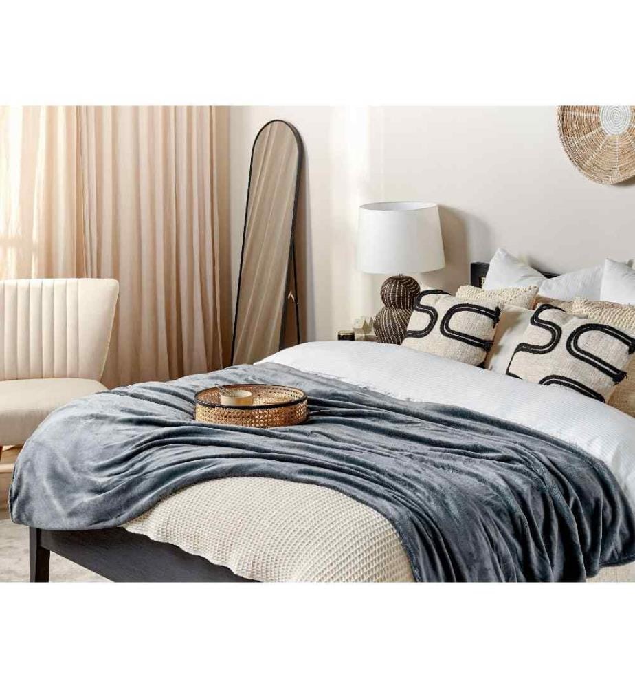 Couvre-Lit Gris en Polyester 200 x 220 cm Incroyablement Doux et Durable Facile à Entretenir Parfait pour le Lit ou Canapé