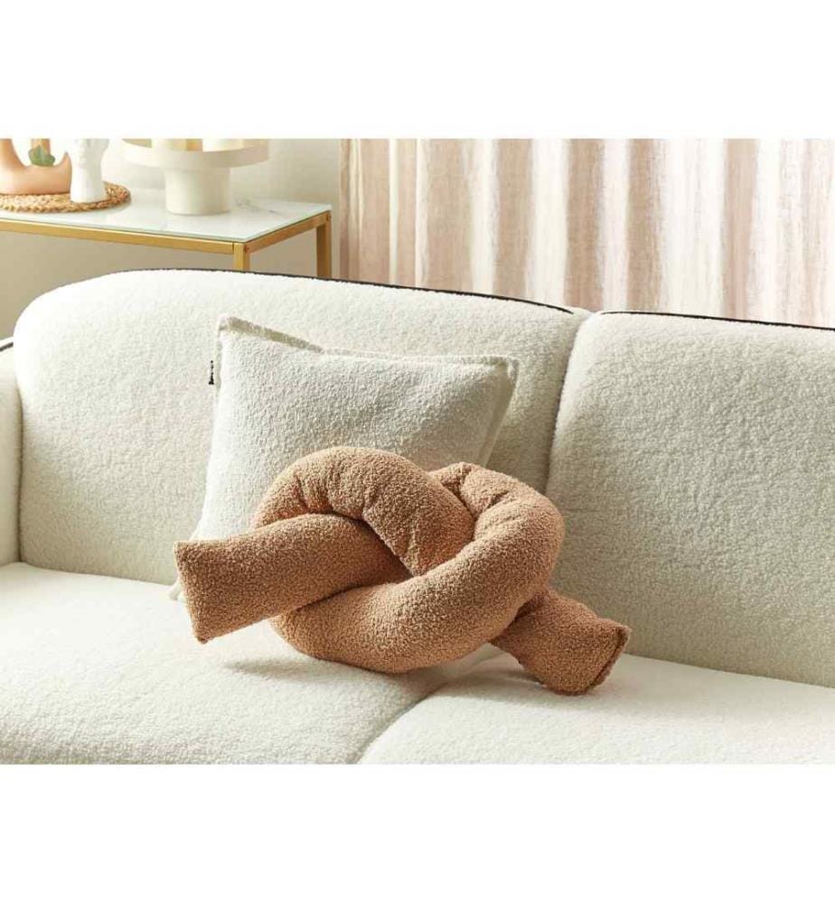 Coussin moderne en tissu pelucheux marron clair 172 x 14 cm accessoire de décoration de canapé