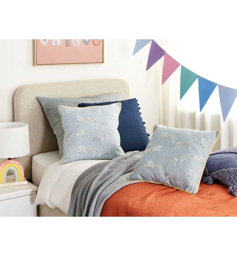 Lot de 2 Coussins Gris en Coton 45 x 45 cm Motif Imprimé Guépard Accessoire Textile Décoratif
