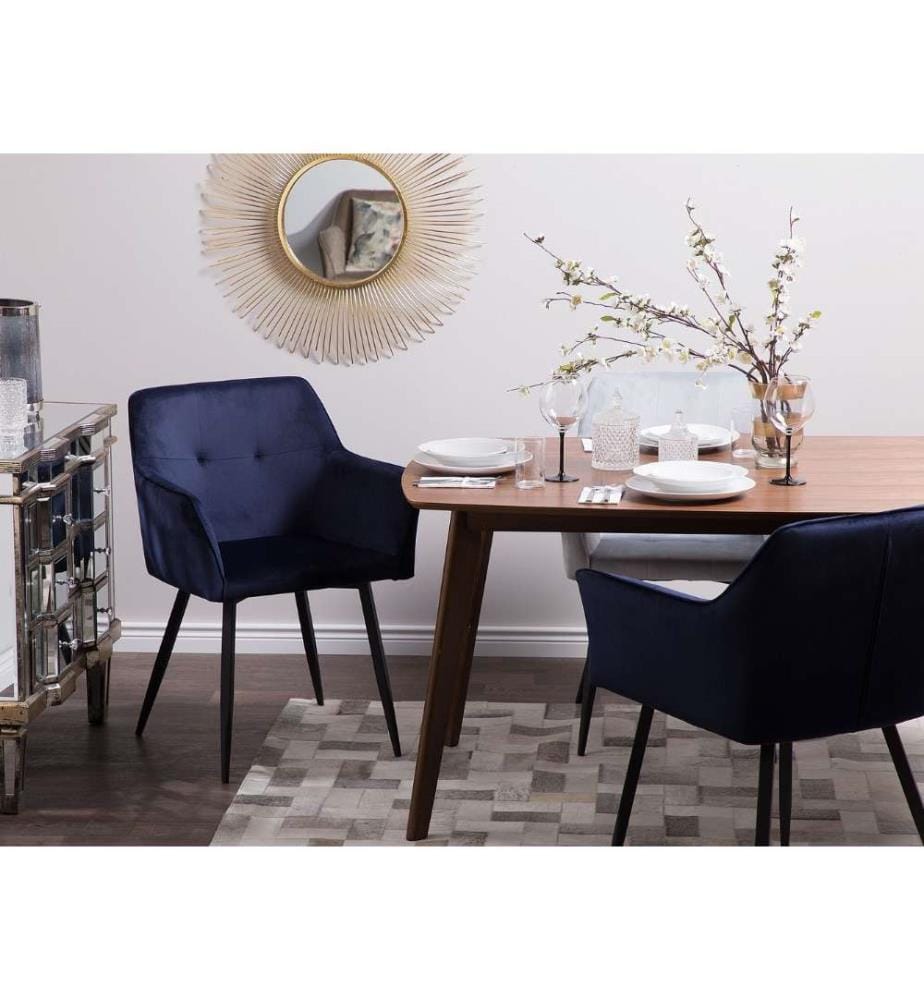Set 2 Chaises Élégantes avec Accoudoirs Revêtu en Velours Bleu Foncé sur Pieds Noirs pour Salon ou Salle à Manger Glamour et Rétro