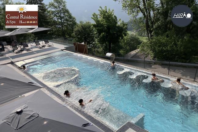 1 nuit en chambre double côté sud avec vue sur la montagne, demi-pension pour 2 personnes