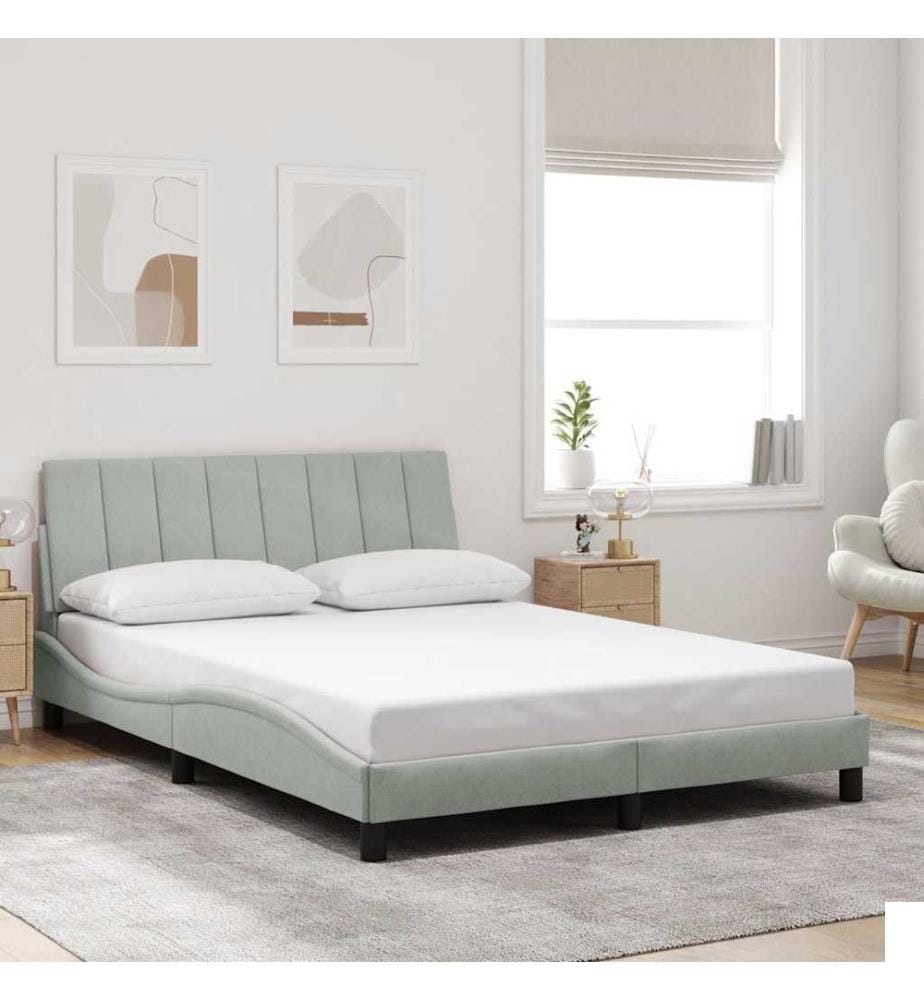 Cadre de lit sans matelas Hanko gris clair 140x200 cm velours