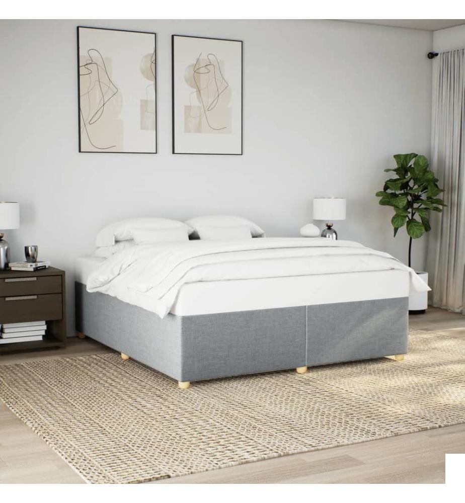 Cadre de lit sans matelas gris clair 180x200 cm tissu
