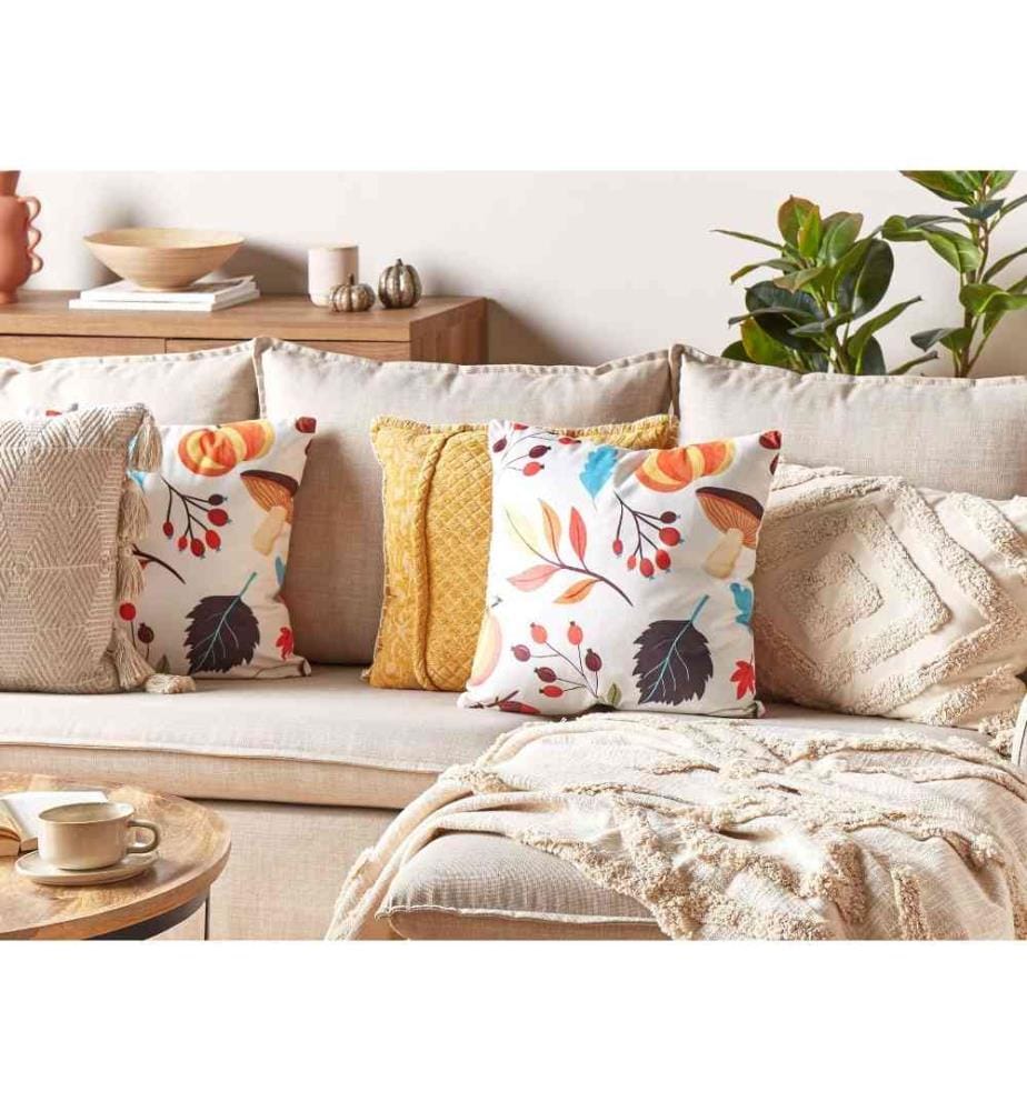 Coussin Décoratif Blanc Cassé en Velours 45 x 45 cm à Motif Automnal pour Salon ou Chambre Style Traditionnel Taie Déhoussable