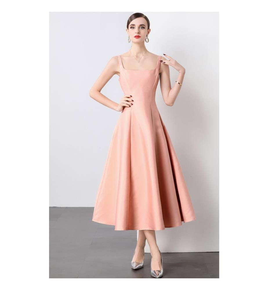 Robe ballerine longue et évasée à bretelles épaisses - Nu