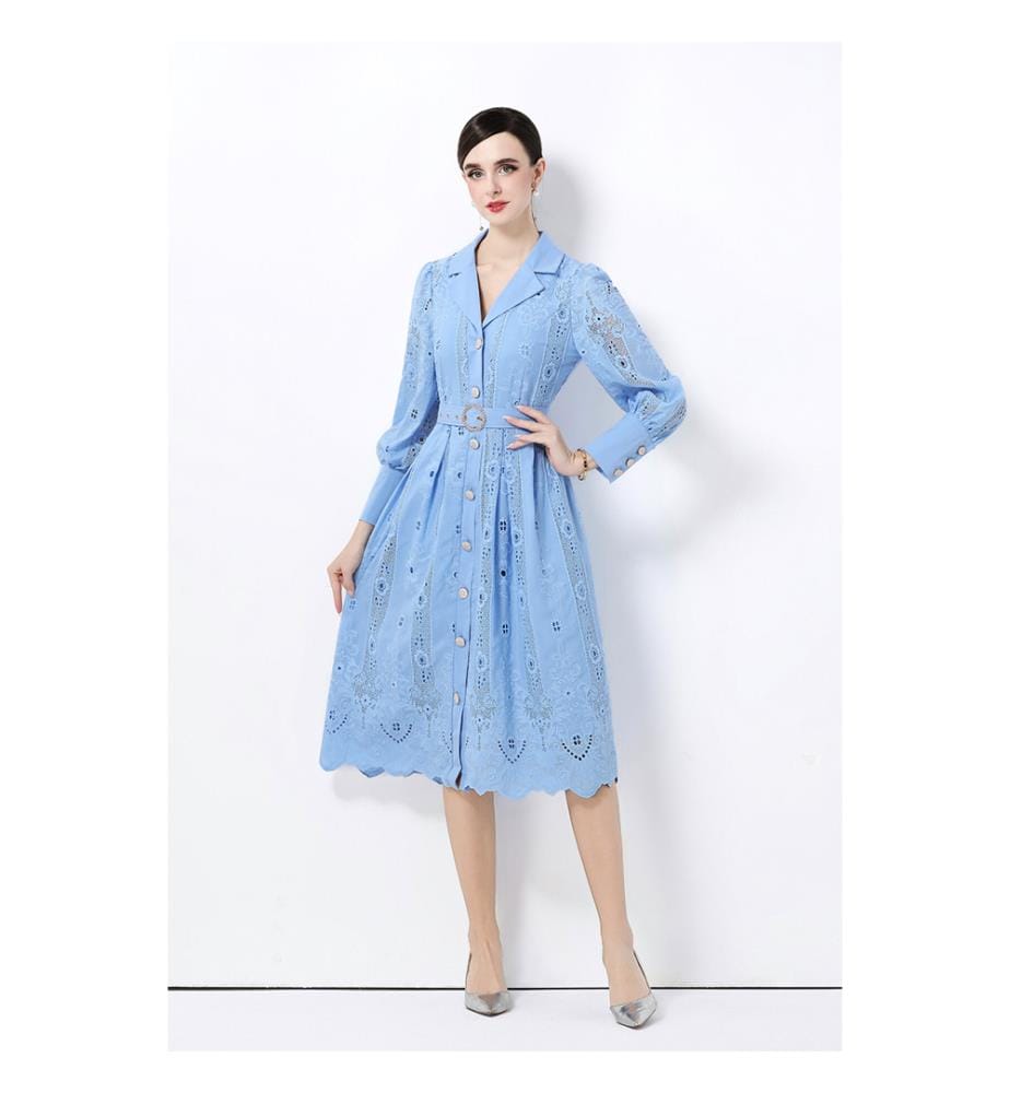 Robe-chemise mi-longue brodée à illets et ceinture - Bleu