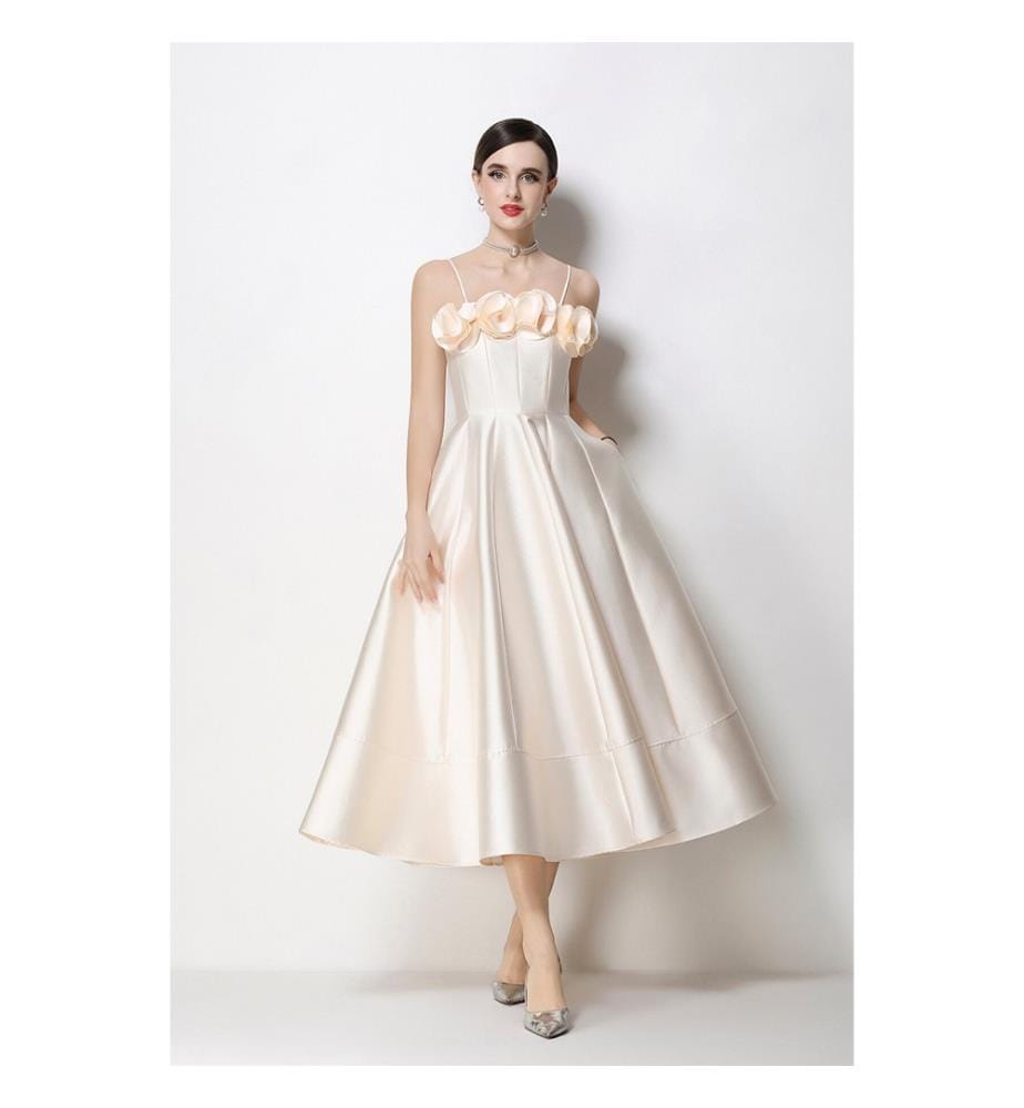 Robe midi en satin à fines bretelles - Ivoire