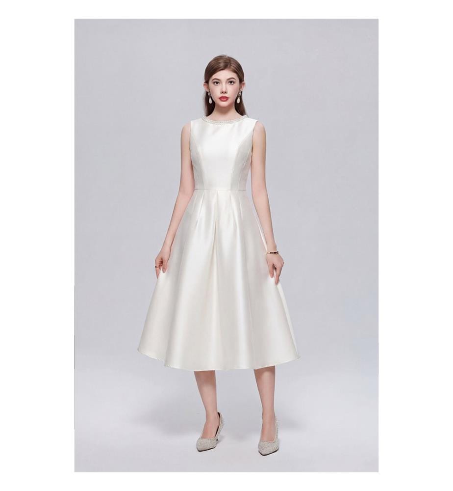 Robe midi sans manches, ajustée-évasée - Ivoire