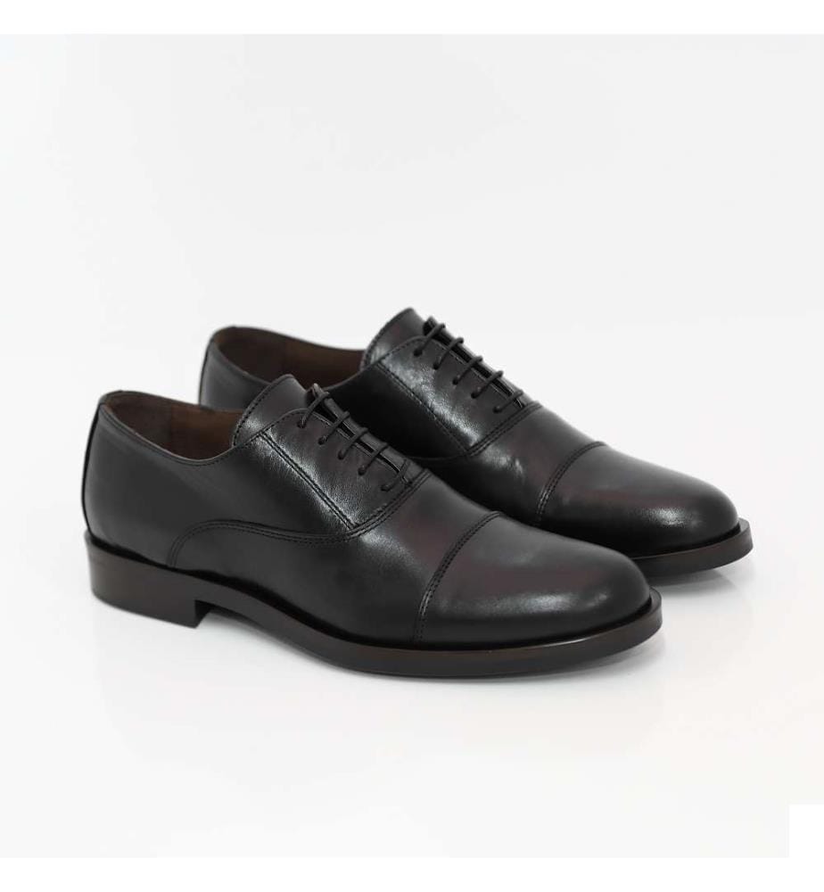 Oxford en cuir noir