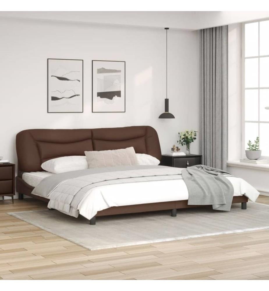 Bettgestell mit Kopfteil Braun 200x200 cm Kunstleder