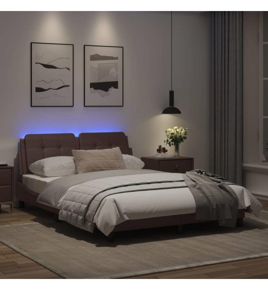 Bettgestell mit LED Braun 140x200 cm Kunstleder