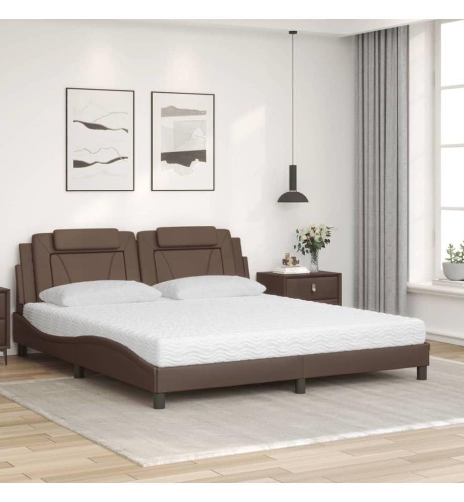 Bett mit Matratze Braun 180x200 cm Kunstleder