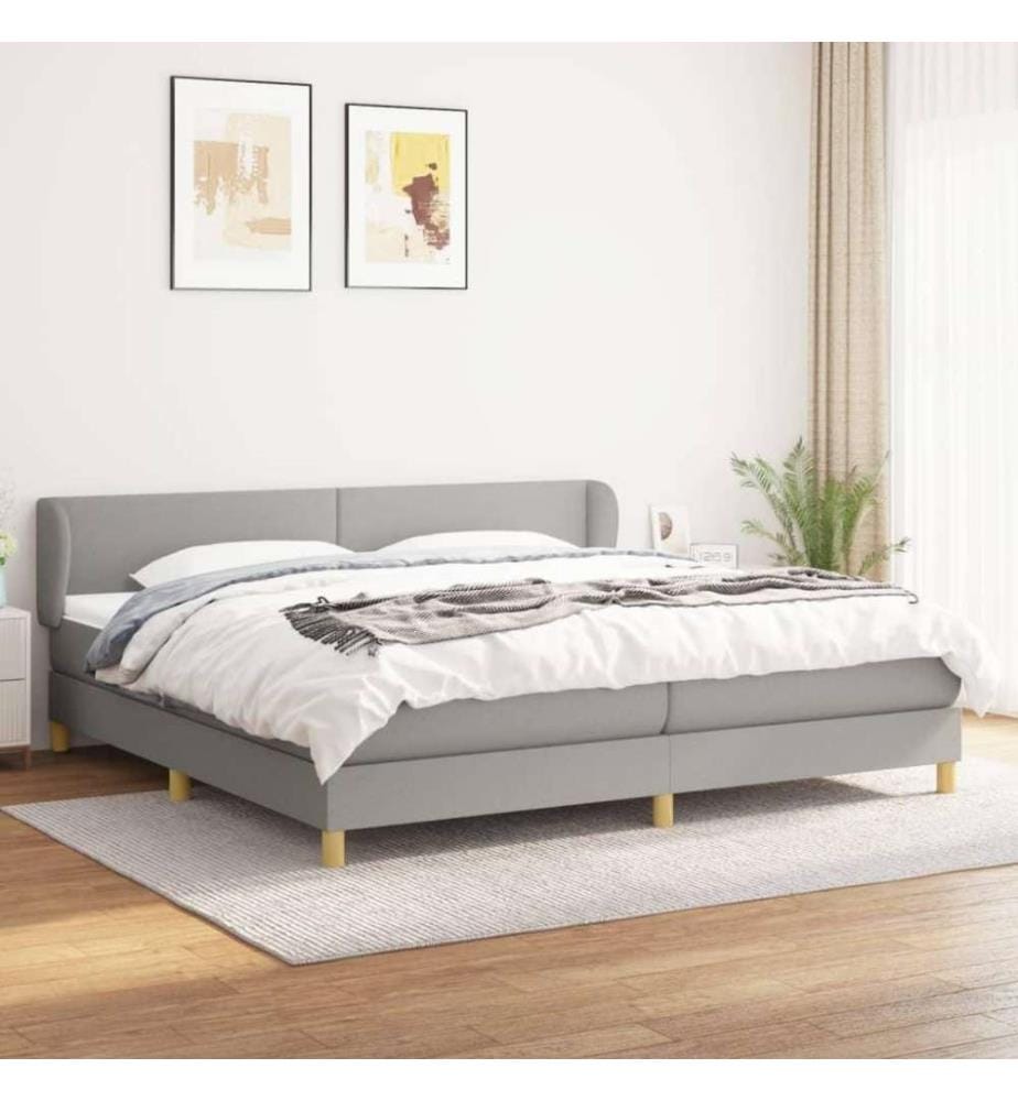 Boxspringbett mit Matratze Hellgrau 200x200 cm Stoff