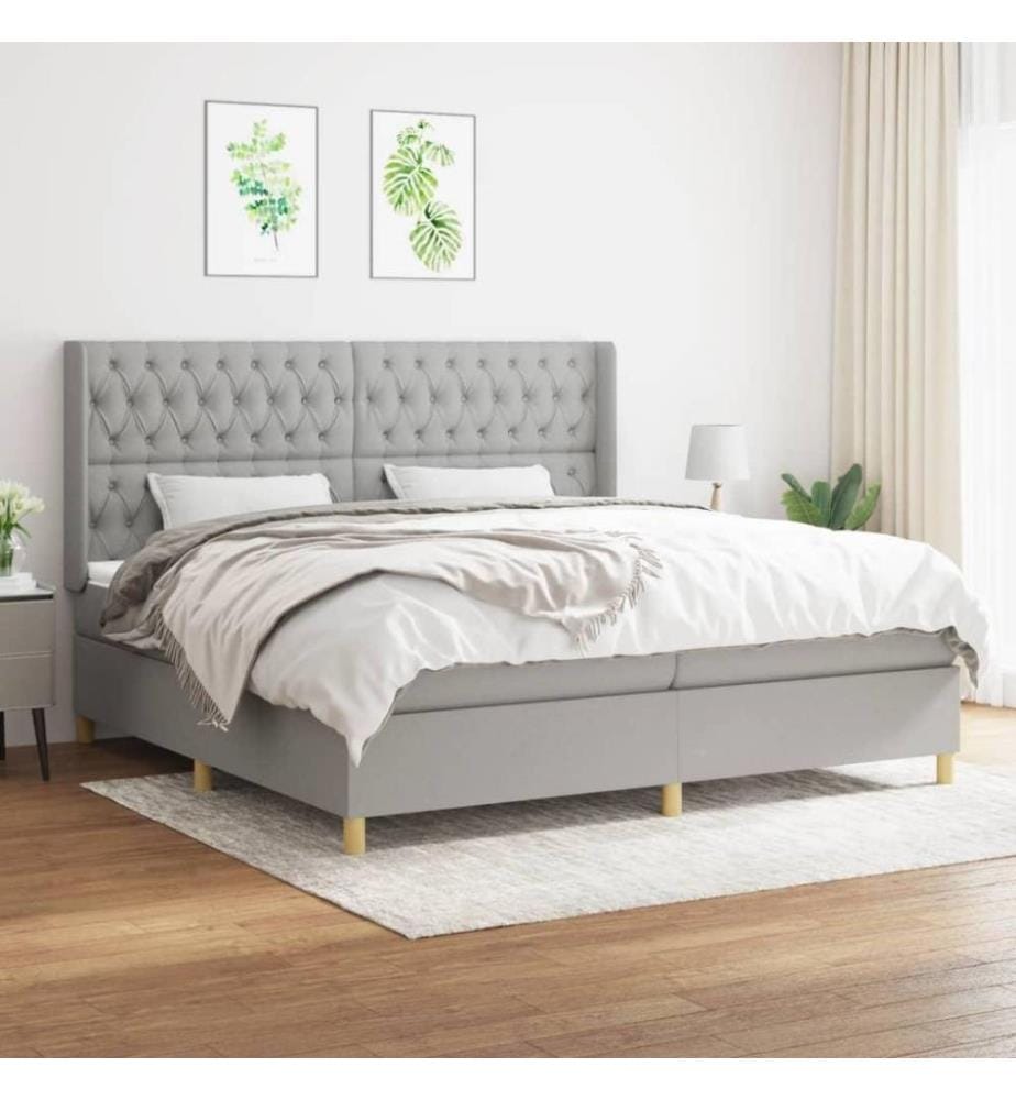 Boxspringbett mit Matratze Hellgrau 200x200 cm Stoff