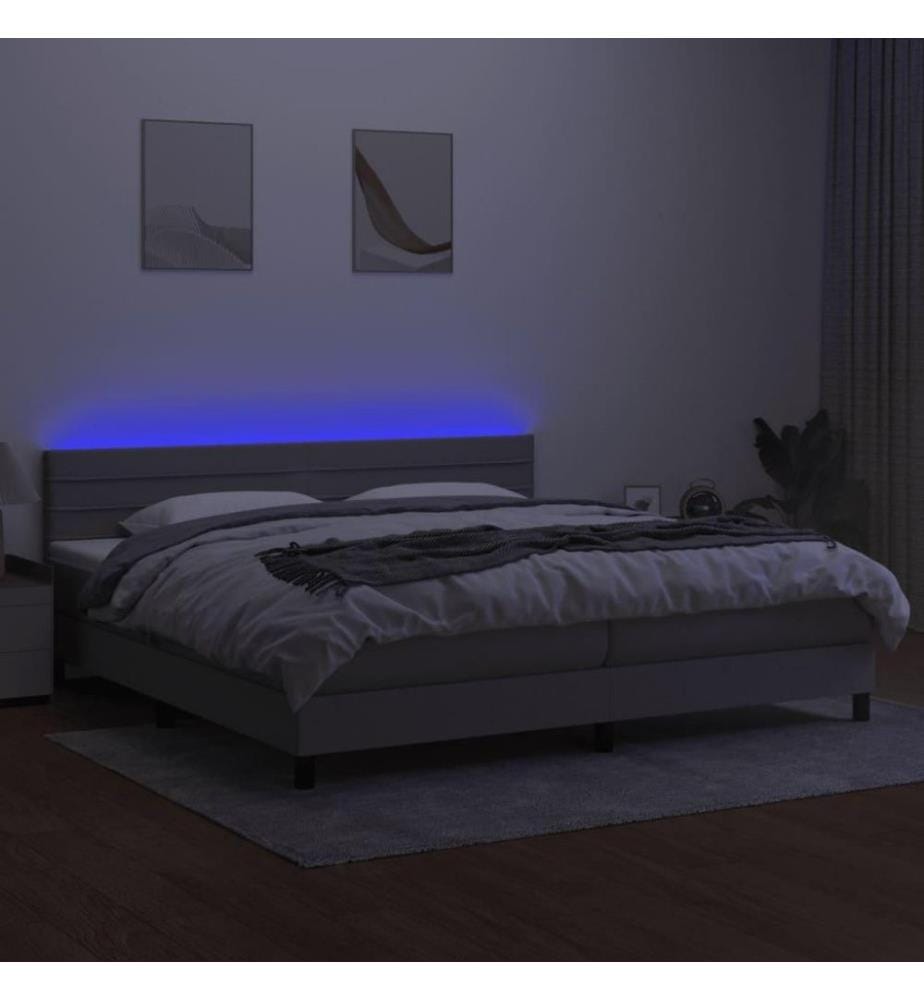 Boxspringbett mit Matratze & LED Hellgrau 200x200 cm Stoff