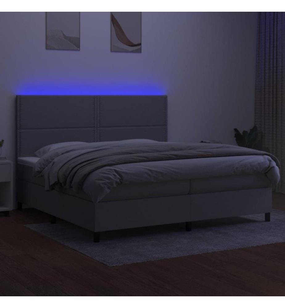 Boxspringbett mit Matratze & LED Hellgrau 200x200 cm Stoff
