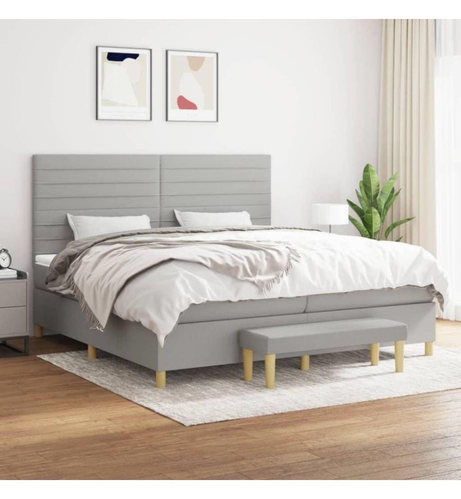 Boxspringbett mit Matratze Hellgrau 200x200 cm Stoff