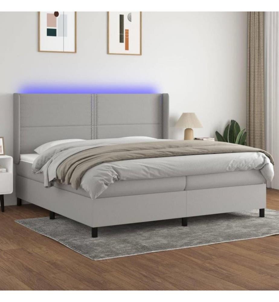 Boxspringbett mit Matratze & LED Hellgrau 200x200 cm Stoff