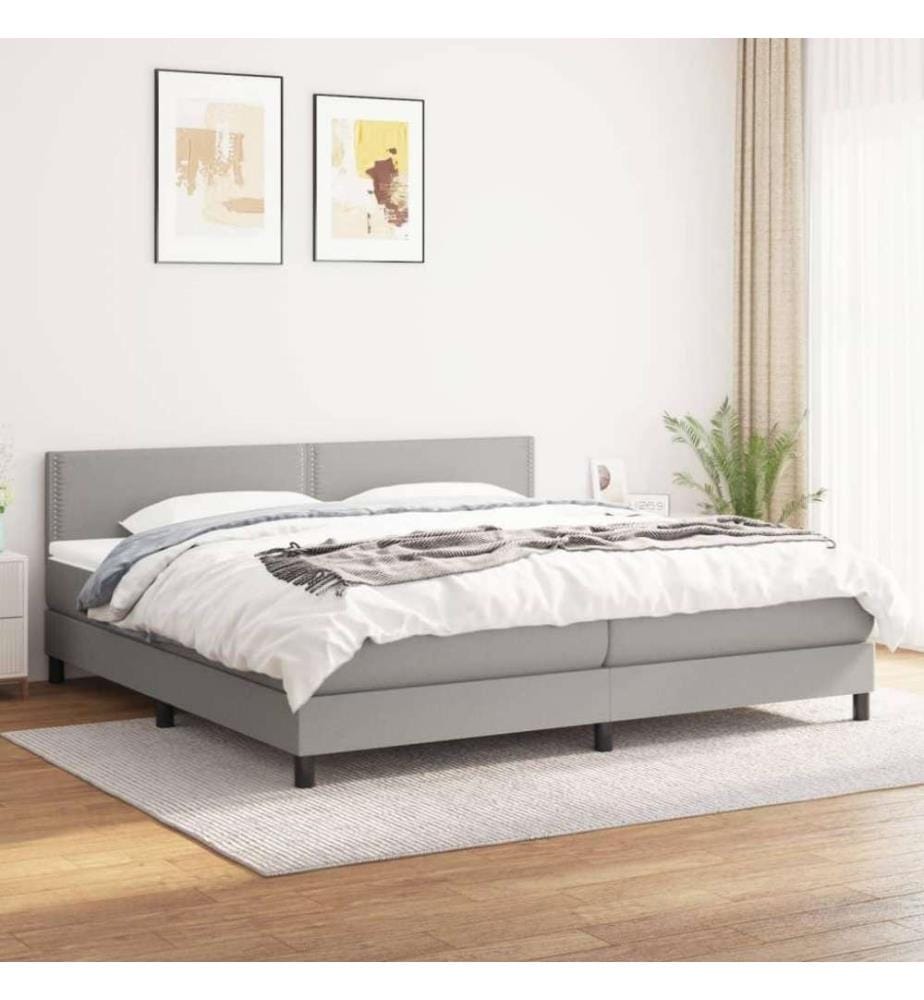 Boxspringbett mit Matratze Hellgrau 200x200 cm Stoff