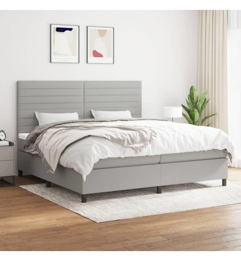 Boxspringbett mit Matratze Hellgrau 200x200 cm Stoff