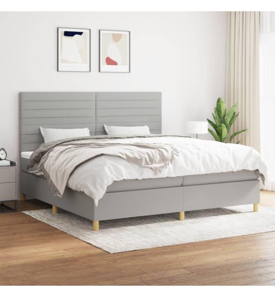 Boxspringbett mit Matratze Hellgrau 200x200 cm Stoff