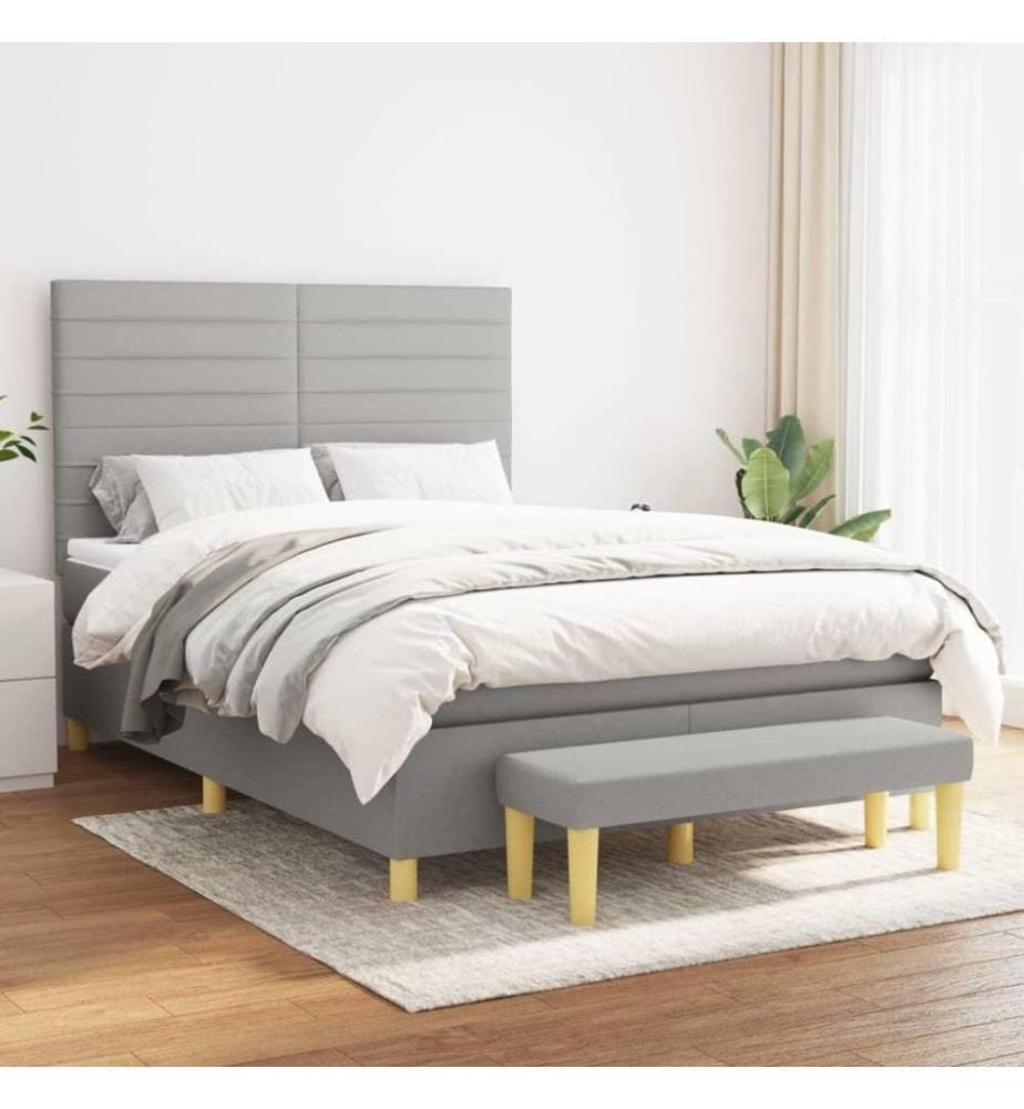 Boxspringbett mit Matratze Hellgrau 140x200 cm Stoff