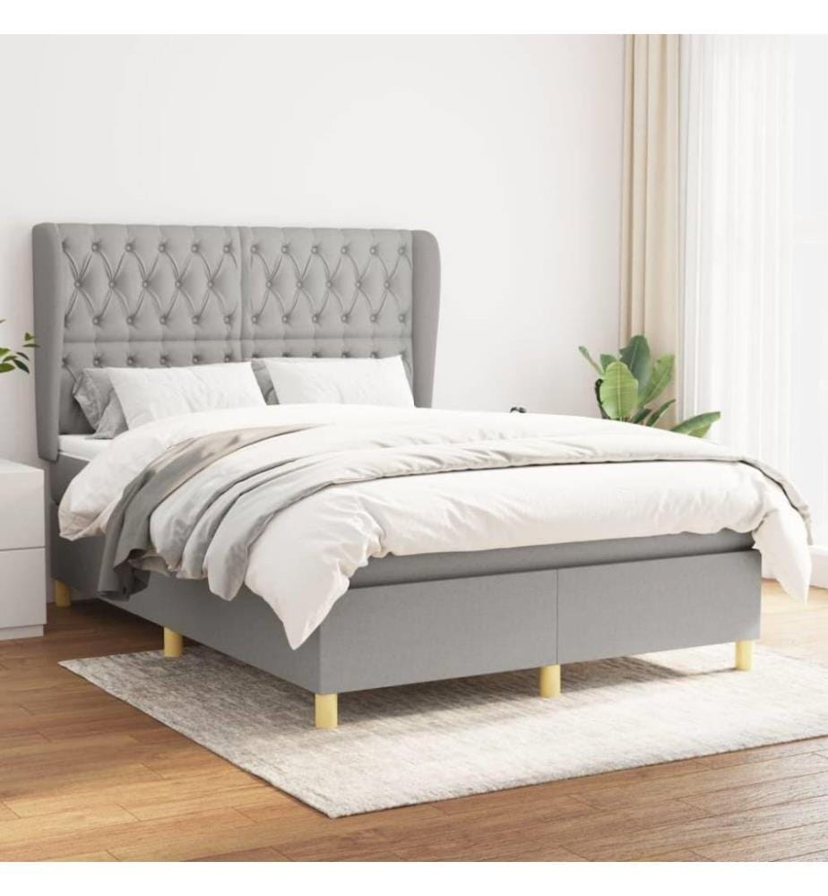 Boxspringbett mit Matratze Hellgrau 140x190 cm Stoff