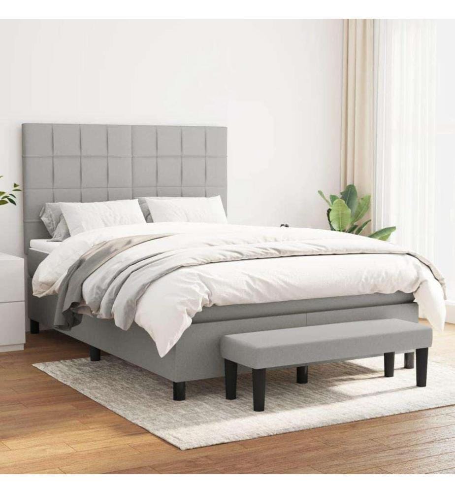 Boxspringbett mit Matratze Hellgrau 140x200 cm Stoff