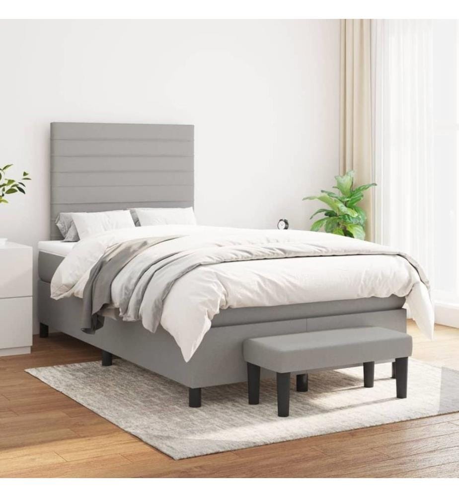 Boxspringbett mit Matratze Hellgrau 120x200 cm Stoff